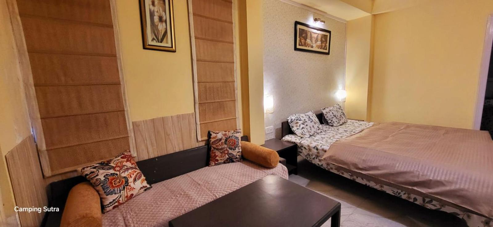Hotel The Club Nine Mukteshwar Ngoại thất bức ảnh