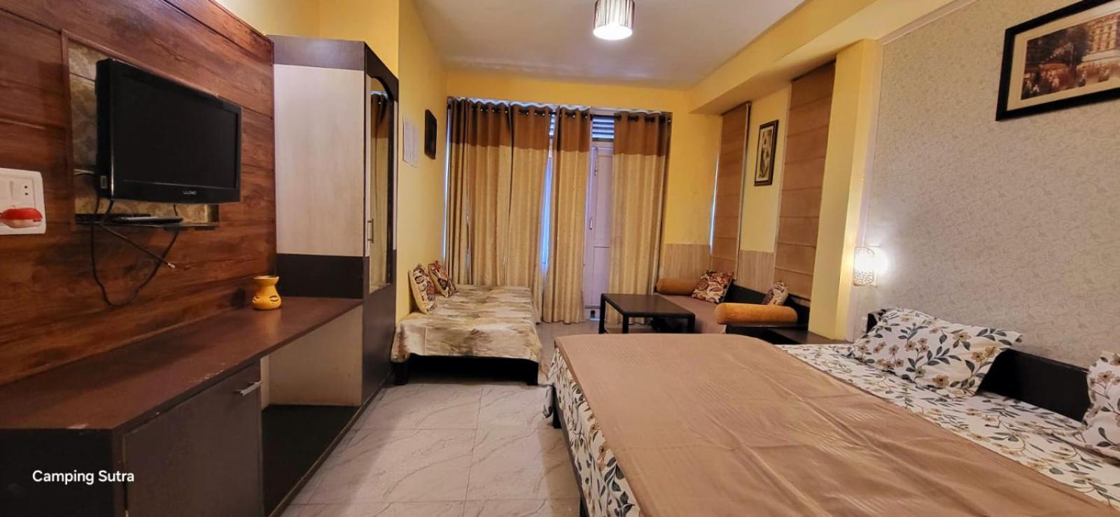 Hotel The Club Nine Mukteshwar Ngoại thất bức ảnh