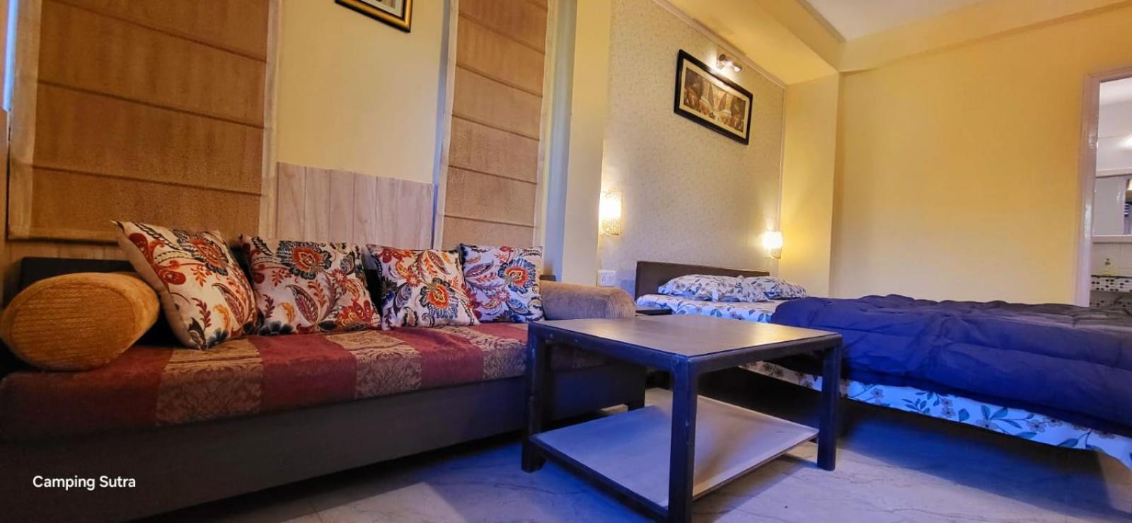 Hotel The Club Nine Mukteshwar Ngoại thất bức ảnh